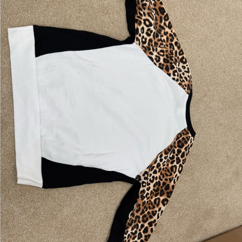 VS PINK CAMPUS CREW
SWEATSHIRT CHEETAH LEOPARD COLOR BLOCK LOGO HTF RARE XS - Picture 2 of 3